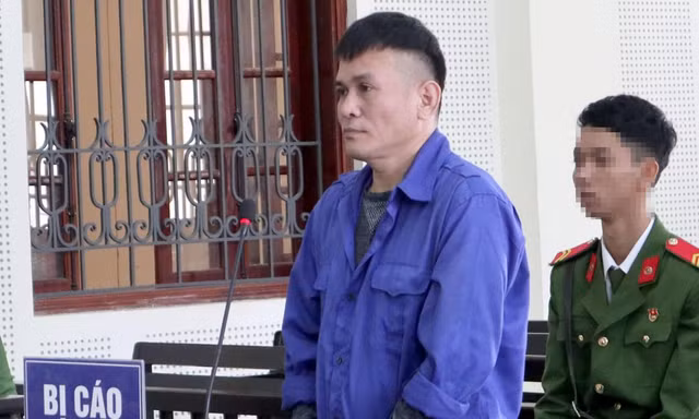 Sốc với lời tự thú của người đàn ông về lô hàng cấm giấu trong nhà