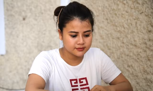Bắt hotgirl hoạt động tín dụng đen