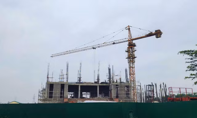 Nghệ An tạm dừng thi công dự án Trung tâm Hội nghị huyện 