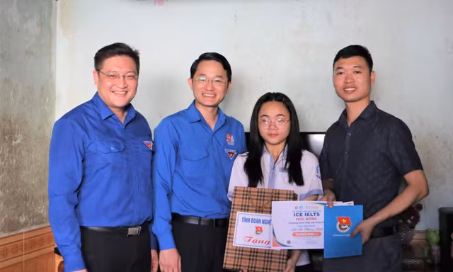 Tuổi trẻ xứ Nghệ ra quân Tiếp sức mùa thi, Hoa phượng đỏ năm 2023
