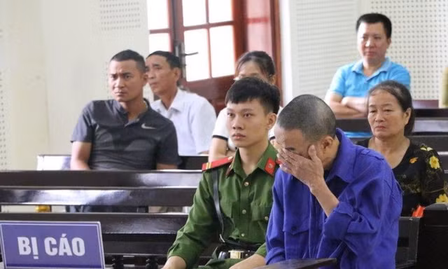 Chém hàng xóm trọng thương vì bị vu oan đập gãy chân con vịt