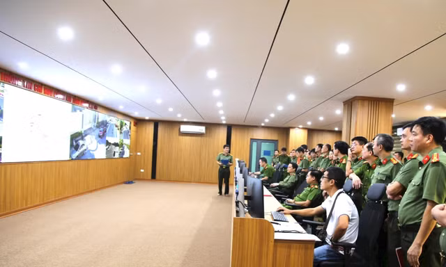 Hệ thống 'mắt thần' 600 camera ở TP Vinh hoạt động từ ngày mai