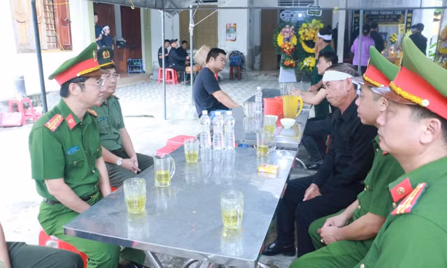 Thông tin mới vụ một công an viên bị đâm tử vong