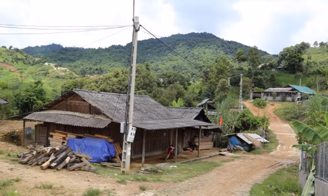 Phê bình 34 đơn vị ở Nghệ An chậm 'tiêu tiền'
