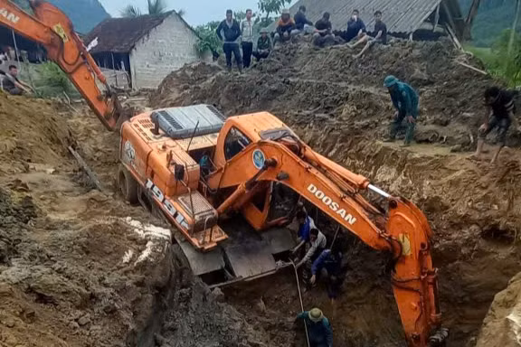 Ba người tử vong khi nạo vét giếng ở Nghệ An