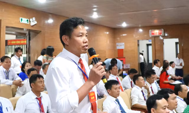 Bí thư xã ở Nghệ An: 'Sau một năm về xã, lương của tôi bị giảm 4 triệu đồng'
