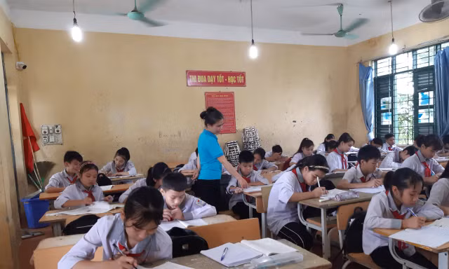 Hà Nội đề xuất bổ sung 224 biên chế xét đặc cách giáo viên hợp đồng