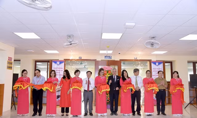 Trường ĐH Y Hà Nội khánh thành hệ thống thi trên máy tính bảng