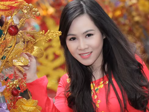 Cô Thêu ‘đỏng đảnh’ khoe dáng vóc nuột nà