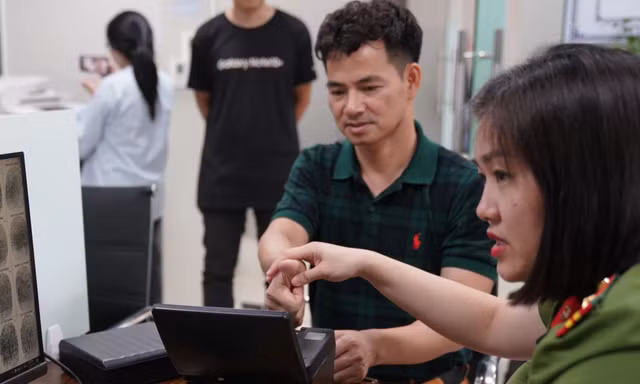 NSND Xuân Bắc làm căn cước mới ngay từ 1/7