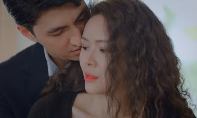 Gara hạnh phúc: Éo le ‘chị đường’ Cẩm Khê (Diễm Hương) ép 'phi công trẻ' chia tay bạn gái