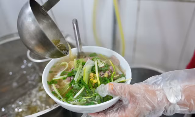 Quận trung tâm Hà Nội có nhiều quán phở ngon nhất