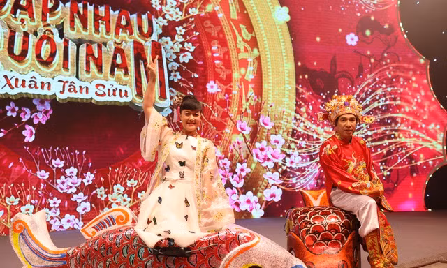 Nghệ sĩ ghi hình Táo quân 2021 buổi cuối cùng không có khán gia