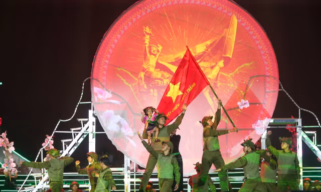 Tường thuật trực tiếp chương trình nghệ thuật đặc biệt ‘Điện Biên Phủ - Mốc vàng lịch sử’
