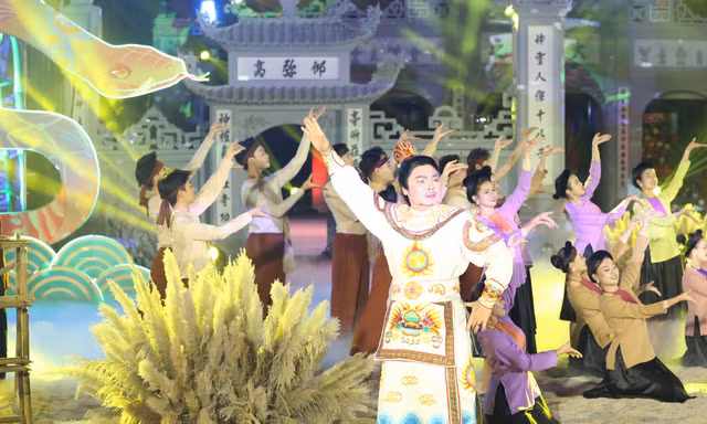 Màn múa ‘Rắn lột’ về Linh lang Đại vương trong chương trình nghệ thuật đặc biệt