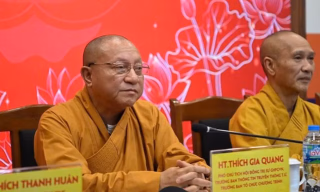 Hòa thượng Thích Gia Quang: ‘Vu lan ý nghĩa không nằm ở số bông hồng cài áo’