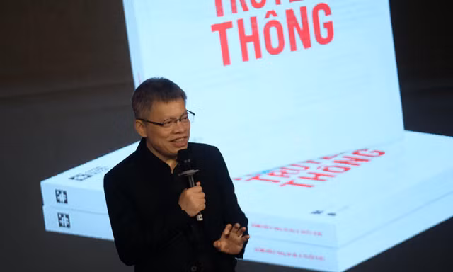 Vén màn những cuộc khủng hoảng truyền thông ở Việt Nam 