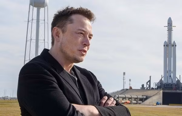 Người giàu nhất thế giới Elon Musk thừa nhận “không có nhà cửa gì”, bất ngờ nữa là chỗ ngủ