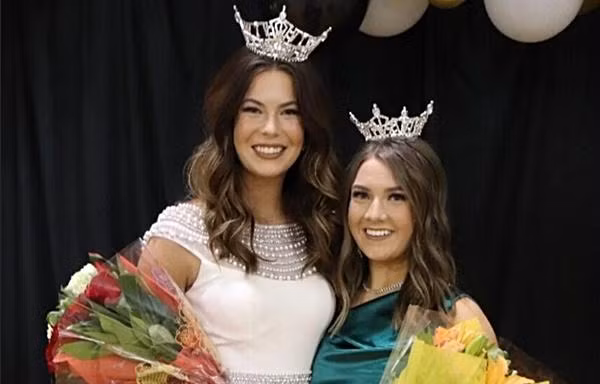 Đây mới là “chị em nhà người ta”: Chị là Hoa hậu, em là Hoa hậu Teen của thành phố ở Mỹ