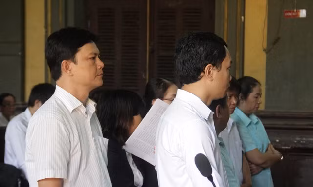 Các bị cáo tại tòa. Ảnh: Tân Châu