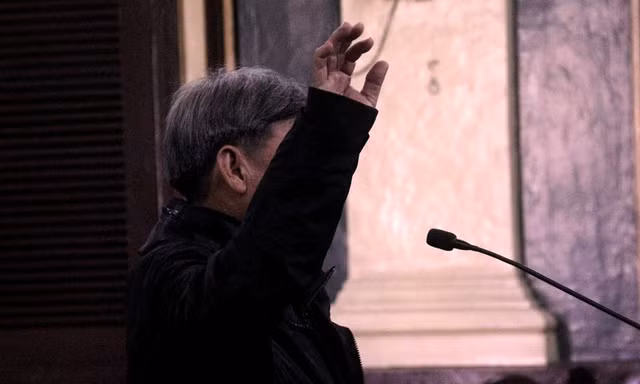 Nguyễn Minh Tân tại tòa sáng nay. Ảnh: Tân Châu