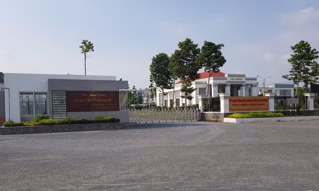 Làm rõ trách nhiệm việc tuyển dụng nhiều trường hợp không đúng quy định