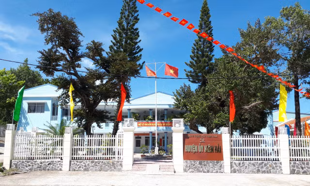 Trụ sở Huyện uỷ Kiên Hải.