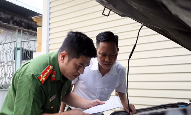 Đăng ký xe ở công an xã, phường mang lại nhiều thuận lợi cho người dân