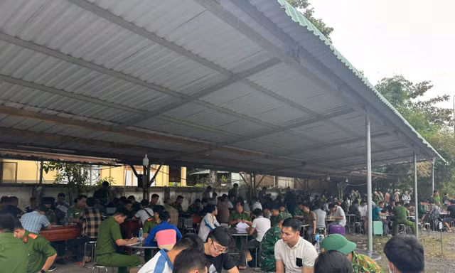 Triệt phá băng nhóm tội phạm chuyên lừa đảo người Việt Nam có bản doanh tại đặc khu kinh tế ở Campuchia