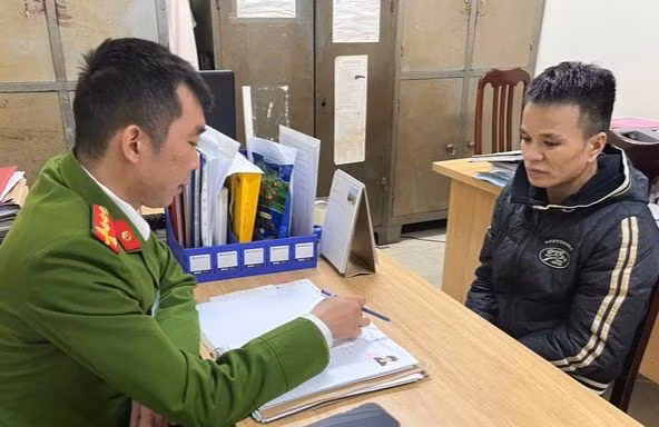 Trốn thi hành án, đi lang thang 2 năm thì bị bắt
