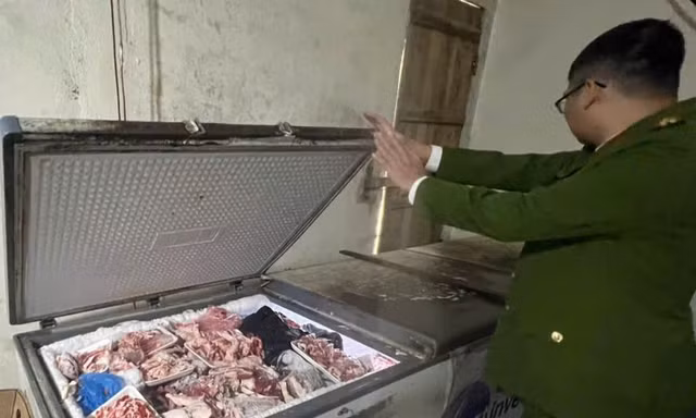 Cận cảnh 'kho' nầm, tràng, chân gà... không rõ nguồn gốc chuẩn bị đưa ra thị trường