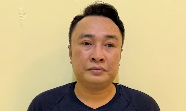 Hà Nội: ‘Xin xe’ cho người quen không được quay ra chửi bới CSGT 