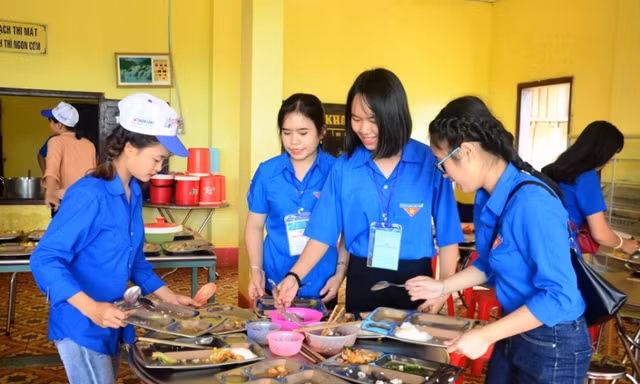 Gần 400 đoàn viên thanh niên tiếp sức mùa thi THPT Quốc gia 2018 tại Gia Lai