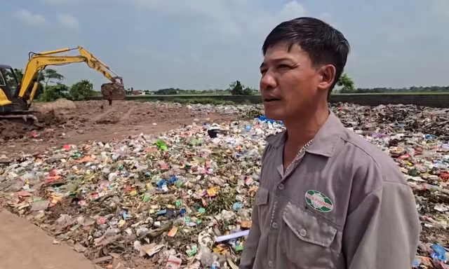 Lò đốt rác gây ô nhiễm, dân 'bức xúc' căng bạt chặn xe chở rác