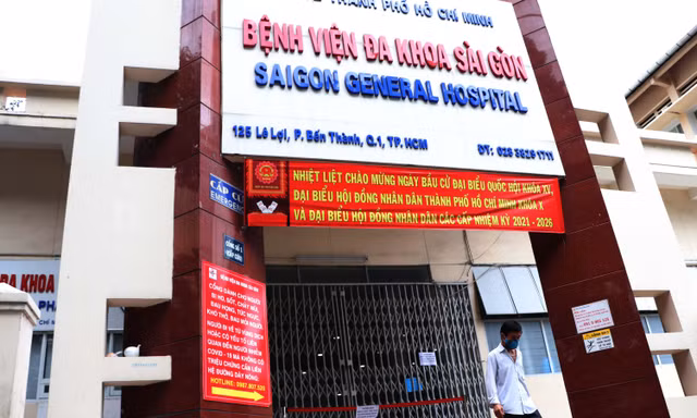 Bệnh viện đa khoa Sài Gòn tạm ngưng nhận bệnh nhân vì 5 ca F0 đến khám trong ngày