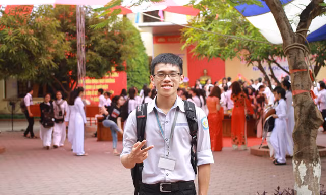 Nguyễn Lưu Cảnh Hào giành học bổng vào 4 trường ĐH tại Mỹ.