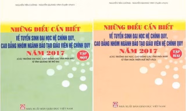 Cuốn sách bên phải dành cho các tỉnh phía Nam in sai mã ngành một số trường đại học.