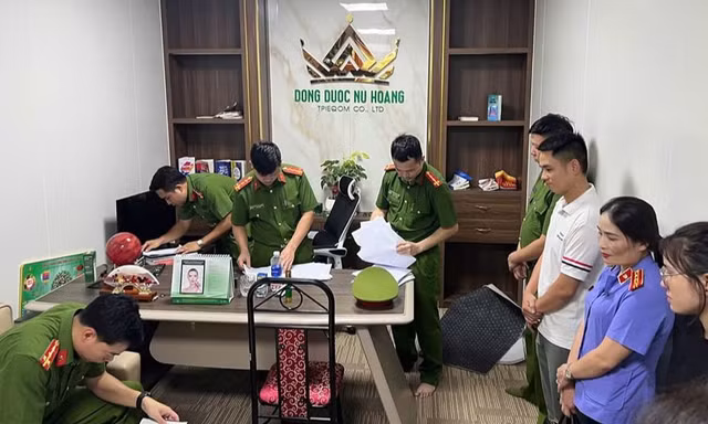 Khởi tố vụ án sản xuất hơn 22.000 sản phẩm mỹ phẩm trái phép