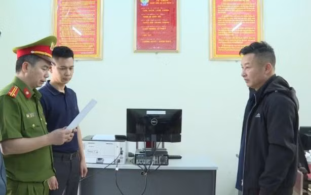 Khởi tố 2 đối tượng khai thác cát trái phép ở Thanh Hóa