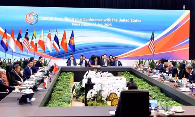 Ngoại trưởng Mỹ nhấn mạnh cam kết lâu dài với ASEAN