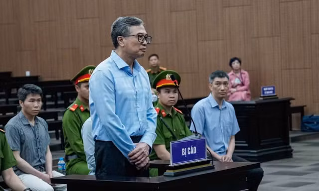 Khắc phục thêm 749 triệu đồng, cựu Thứ trưởng Hoàng Quốc Vượng bị đề nghị 6-7 năm tù