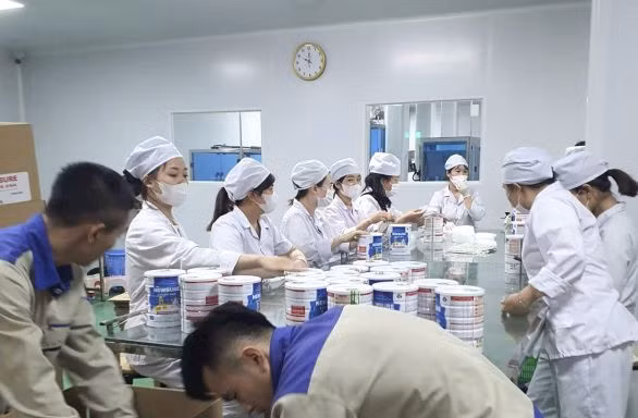 Thủ tướng yêu cầu đẩy nhanh tiến độ điều tra, sớm kết luận vụ sản xuất, buôn bán sữa giả
