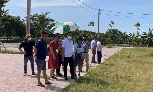 Hà Nội sắp đấu giá hàng trăm lô đất, giá khởi điểm vẫn cao ngất