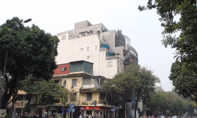 Ngân hàng 'đại hạ giá' nhà phố cổ
