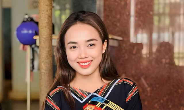 Nữ thủ lĩnh thanh niên của làng nghề đan lát 