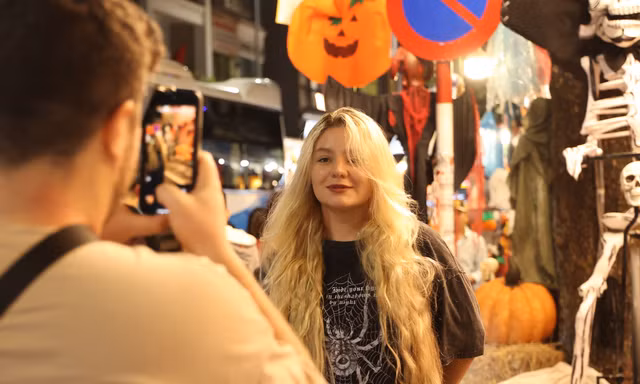 Muôn kiểu dự định hóa trang Halloween của giới trẻ năm nay 