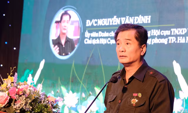 Xây nhà nghĩa tình cho gia đình cựu thanh niên xung phong