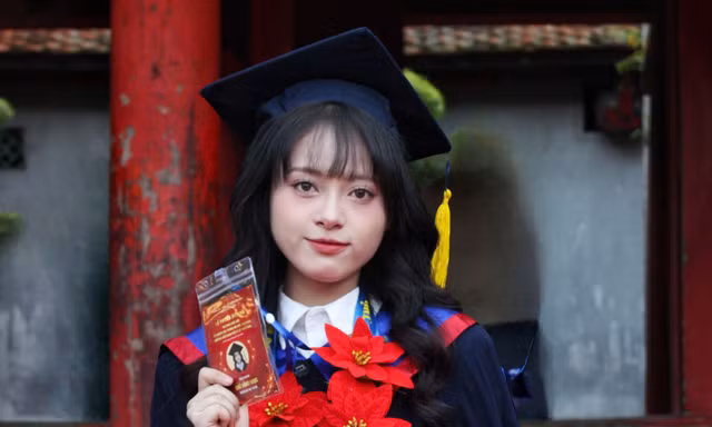 Nữ sinh 'lội ngược dòng' thành thủ khoa Trường Đại học Y Hà Nội