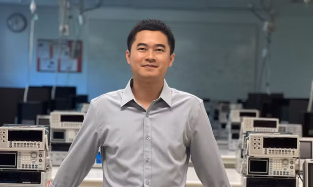 Chàng trai Tây Nguyên tò mò với bong bóng xà phòng đến hành trình thành Tiến sĩ 