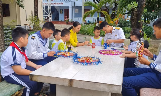 Vui Tết Trung thu ở Trường Sa